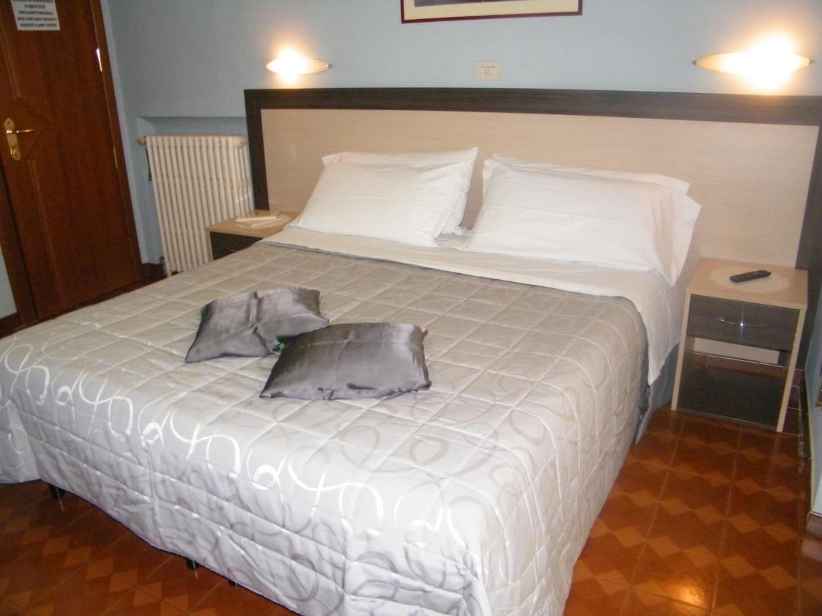 Torino Central-- Rooms And Apartments - Alba Екстериор снимка