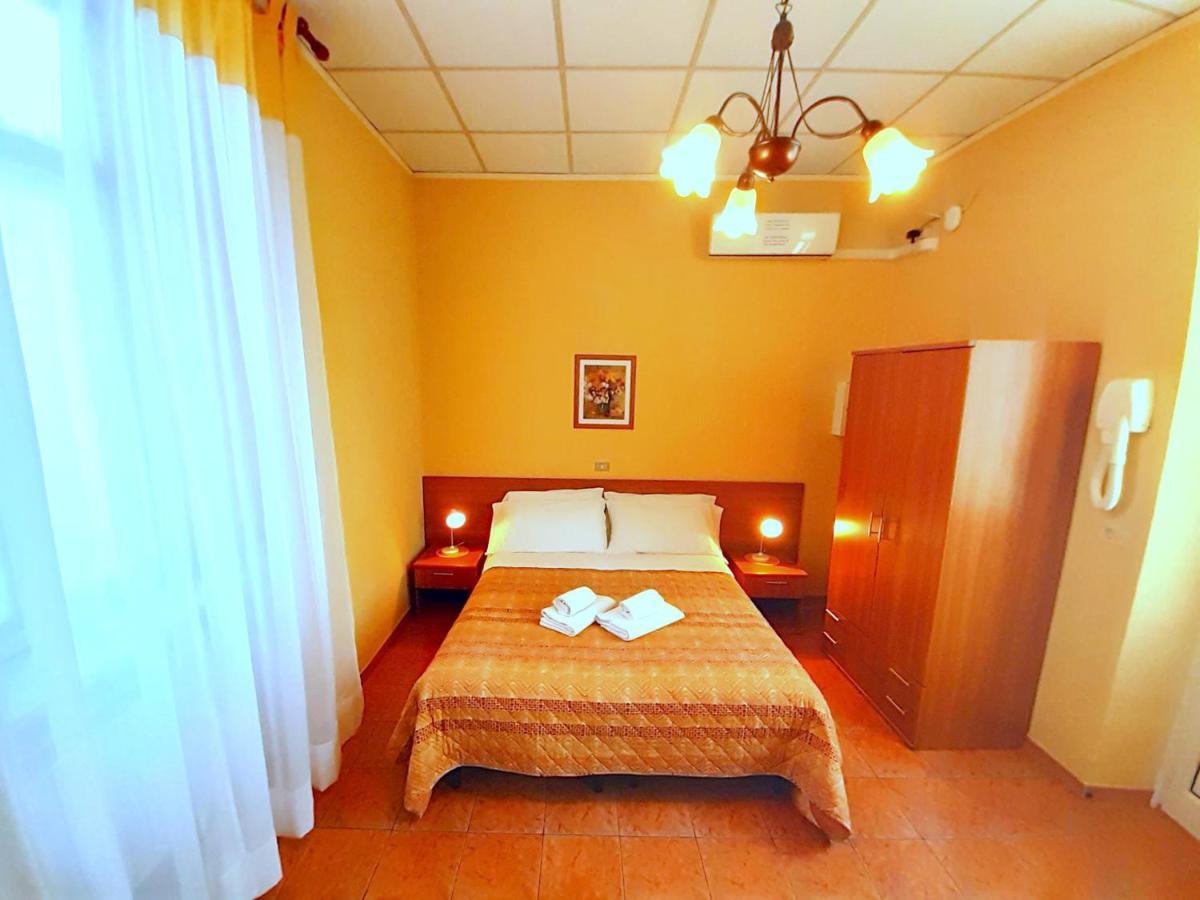 Torino Central-- Rooms And Apartments - Alba Екстериор снимка